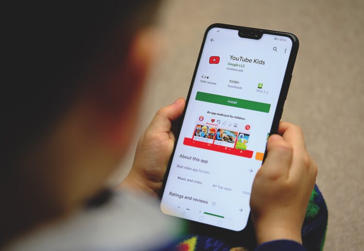 The audit identified major issues with transparency and accuracy in app privacy policies. Image: Ascannio/Shutterstock.com