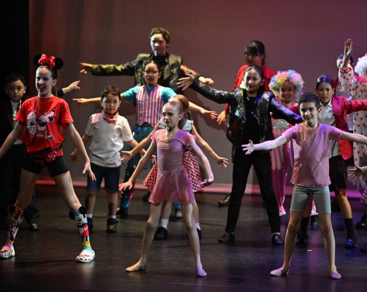 Nikki Webster's daughter, centre, is a current student of The McDonald College. Image: The McDonald College