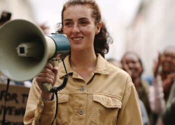 The AEU says Victorian teachers, principals and education support staff will escalate industrial action from Term 2. Image: Jacob Lund/stock.adobe.com