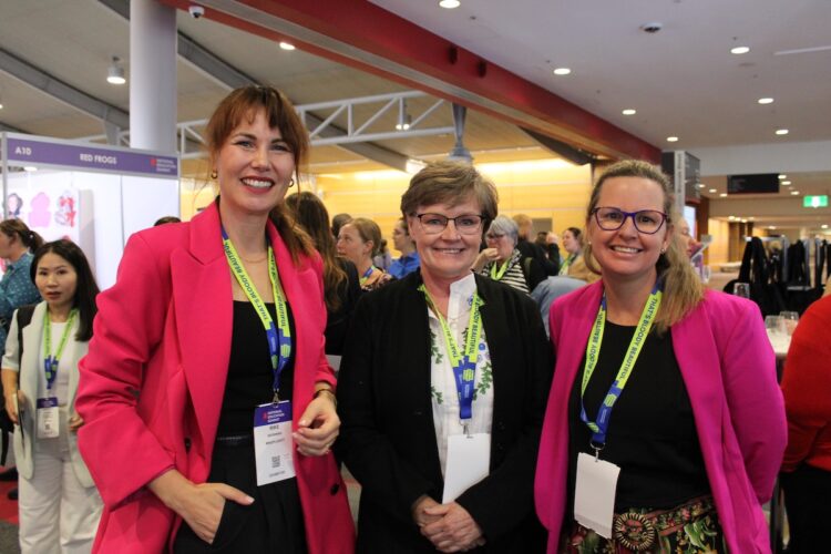 Recipients Mrs Andra Janse Van Rensburg (centre), Teacher at OneSchool Global Maitland, and Ms Erin Caceda, Principal of Allegra School (right), standing with Rike Browning (left) from awards sponsor MindFlight7. Image: National Education Summit.