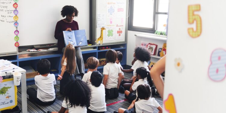 New research suggest teachers' emotions in the classroom play a critical role in how students learn. Image: Rawpixel.com/Adobe Stock.