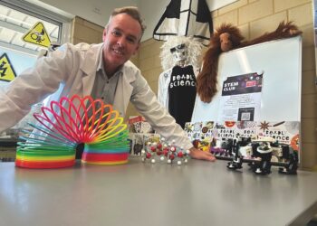 Christopher Lambe was awarded the Minister’s Teacher of the Year award at the WA Education Awards in 2025. Image: Grandis Primary School