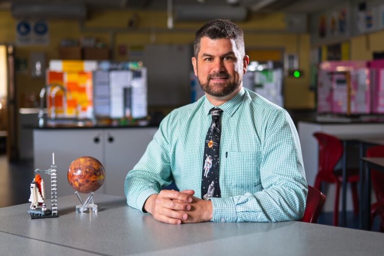 Mr Matthew Dodds teaches science, physics and biology at Glen Innes High School. Image: Department of Industry, Science and Resources.